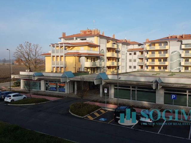 Locale Commerciale in vendita a Milano 3, Basiglio
