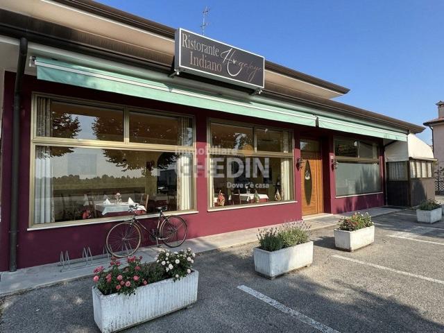 Locale Commerciale in vendita a Fontanelle, Veneto