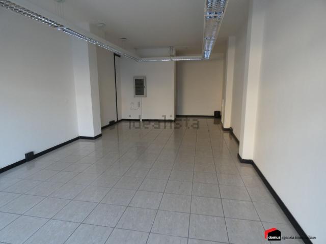 Locale Commerciale in vendita a Centro, Thiene