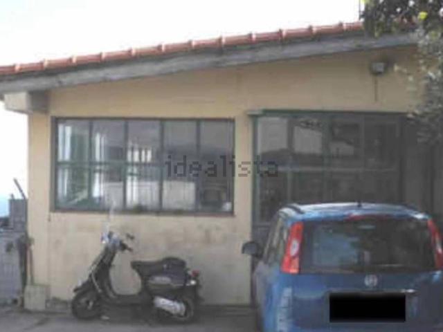 Locale Commerciale in vendita a Arziglia, Bordighera