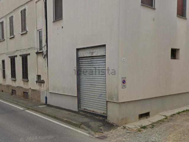 Locale Commerciale in vendita a Cogliate, Lombardia