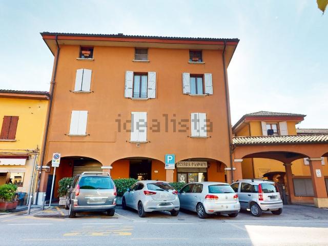 Locale Commerciale in vendita a Unione dei comuni Valli del Reno, Lavino e Samoggia, Zola Predosa