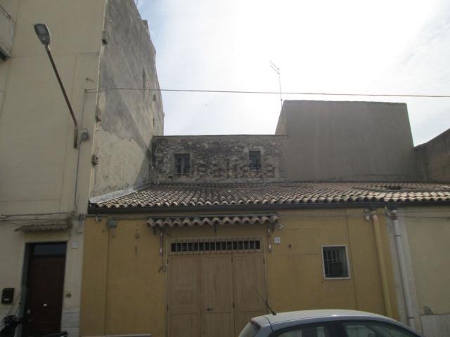 Locale Commerciale in vendita a Licata, Sicilia