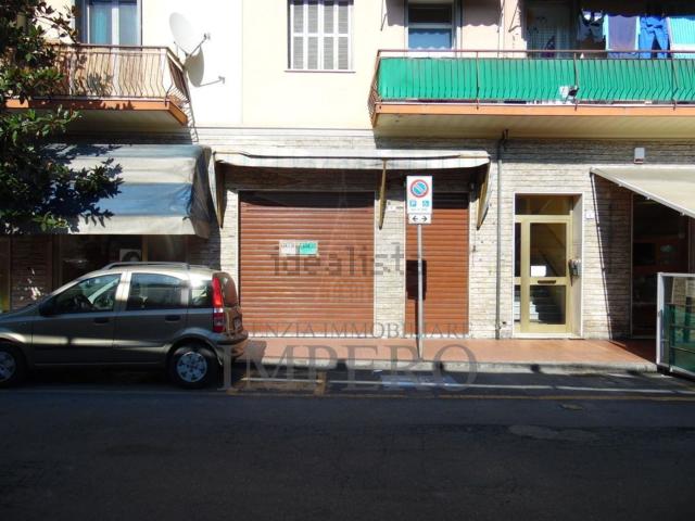 Locale Commerciale in vendita a Ventimiglia, Liguria