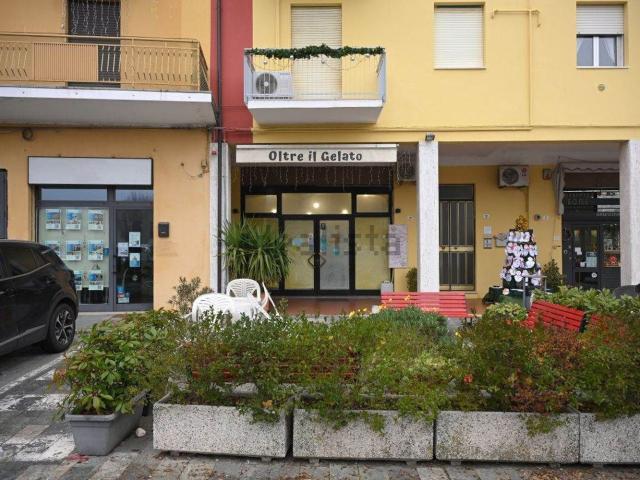 Locale Commerciale in vendita a Unione delle Terre d'Argine, Campogalliano