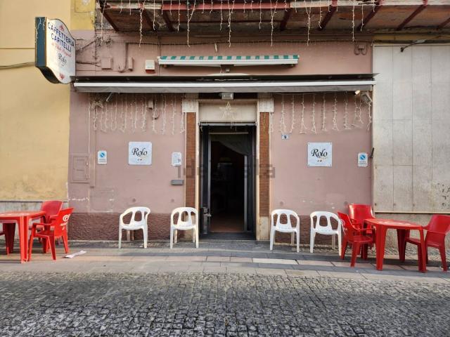 Locale Commerciale in vendita a San Tammaro, Campania