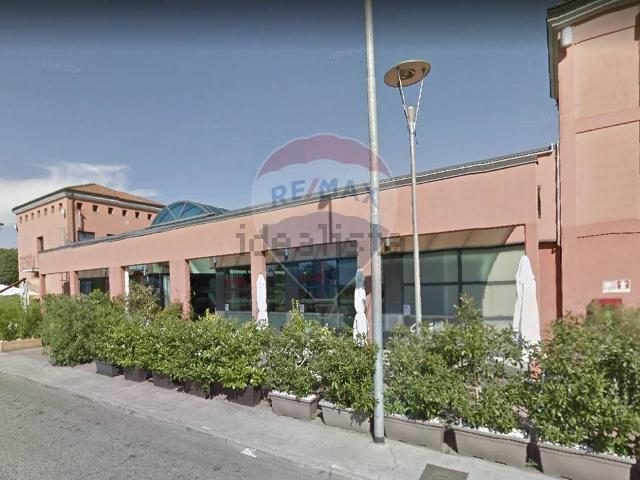 Locale Commerciale in vendita a Verolanuova, Lombardia