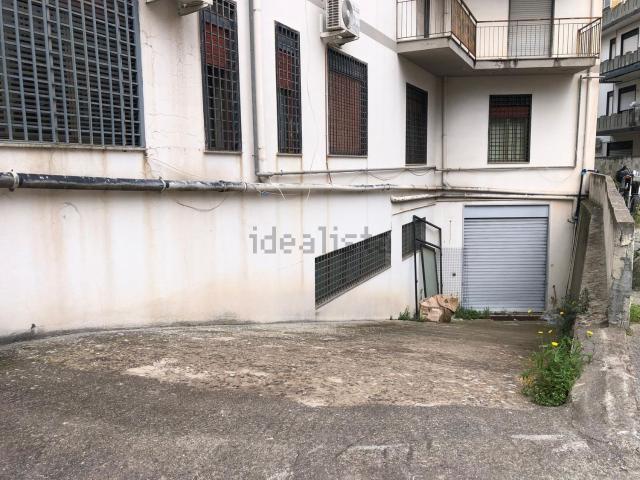 Locale Commerciale in vendita a Oreto, Barcellona Pozzo Di Gotto