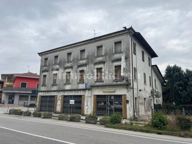 Locale Commerciale in vendita a Portogruaro, Veneto