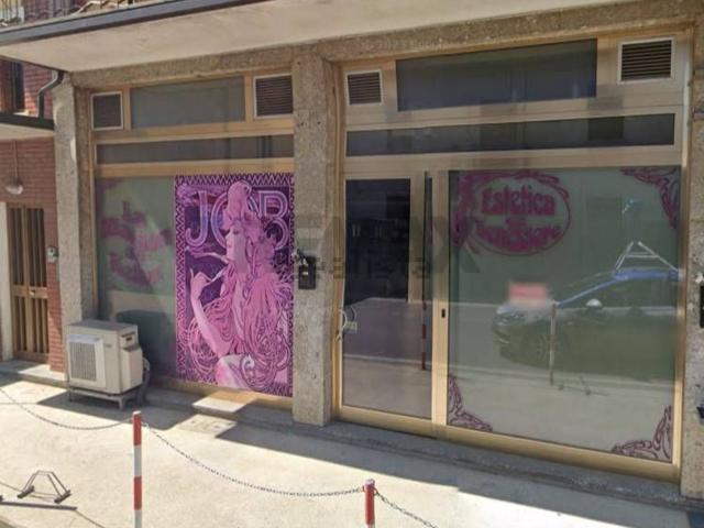 Locale Commerciale in vendita a Capralba, Lombardia