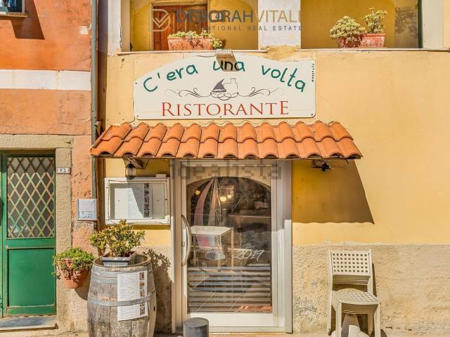 Locale Commerciale in vendita a Lerici, Liguria