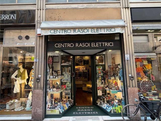 Locale Commerciale in vendita a Parma Centro, Sorbolo