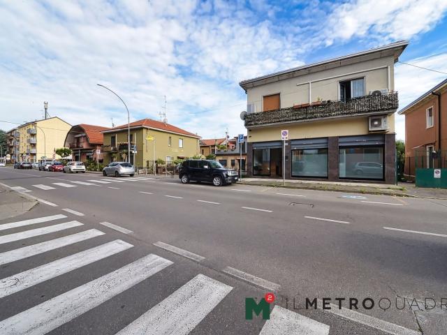 Locale Commerciale in vendita a Castelletto, Senago