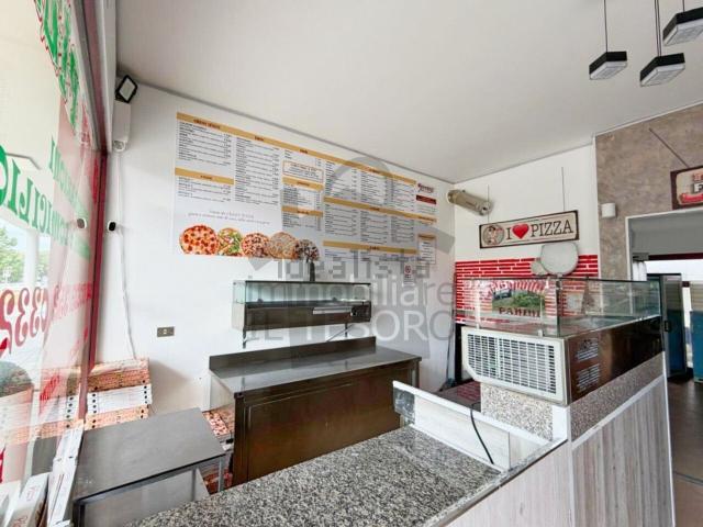 Locale Commerciale in vendita a Unione di comuni Valmarecchia, Verucchio