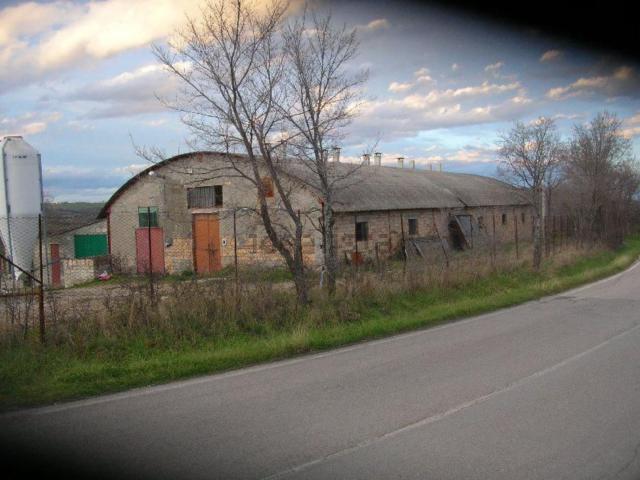 Locale Commerciale in vendita a Carpineto Sinello, Chieti