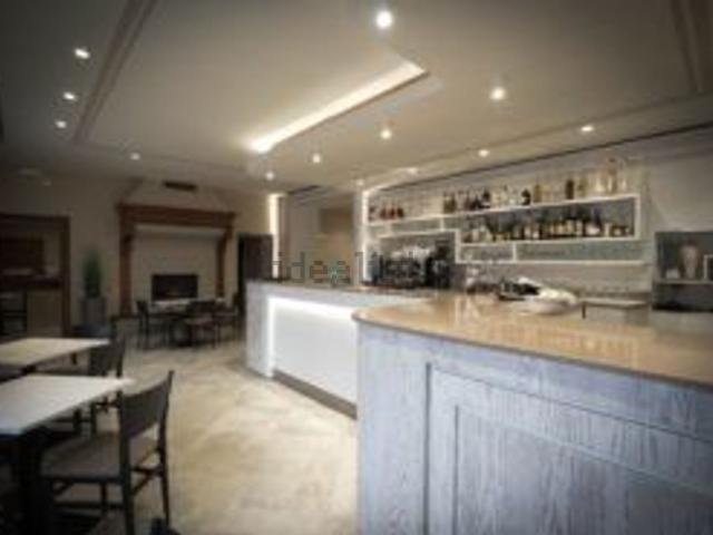 Locale Commerciale in vendita a San Quirico, Capannori