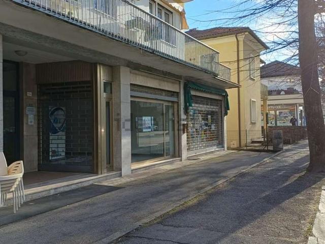 Locale Commerciale in vendita a Zoldo Alto, Veneto