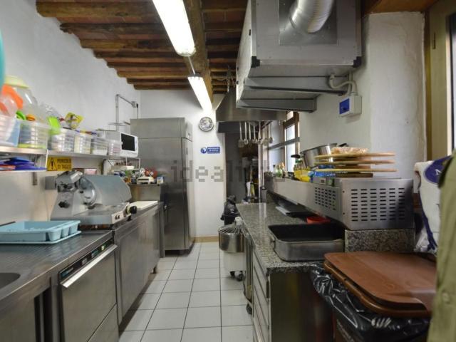 Locale Commerciale in vendita a Santa Maria, Buggiano