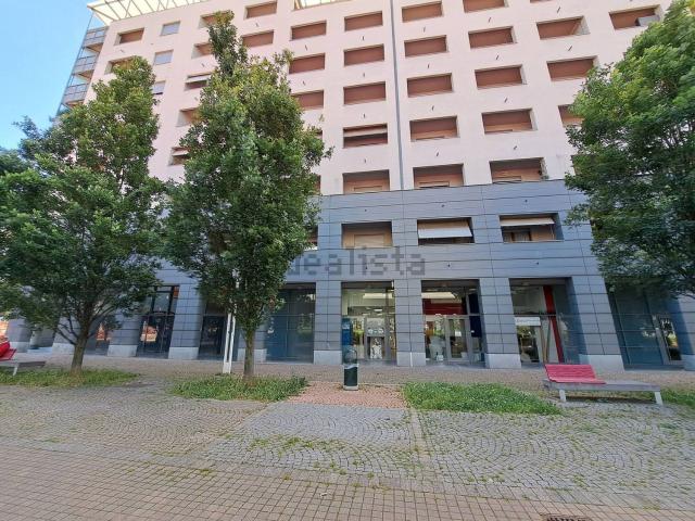 Locale Commerciale in vendita a Circoscrizione 3, Piemonte