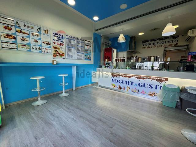Locale Commerciale in vendita a Chianchitta, Giardini Naxos