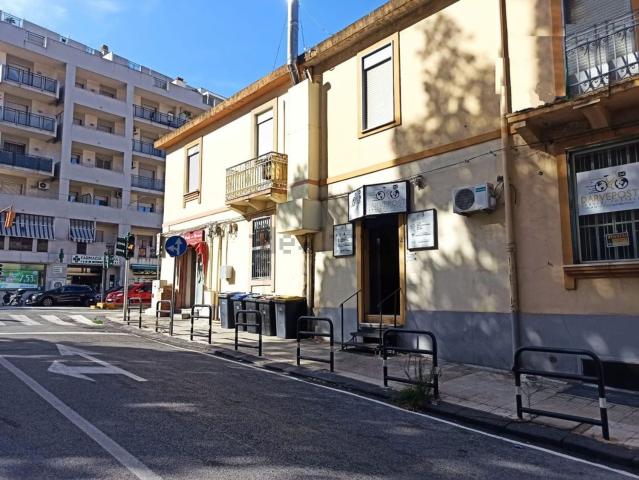 Locale Commerciale in vendita a III Circoscrizione, Messina
