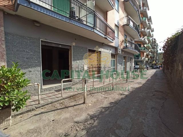 Locale Commerciale in vendita a San Giorgio A Cremano, Campania