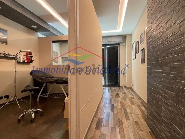 Locale Commerciale in vendita a Firenze