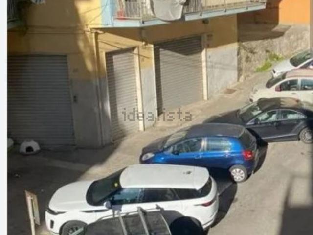 Locale Commerciale in vendita a Calabria, Crotone