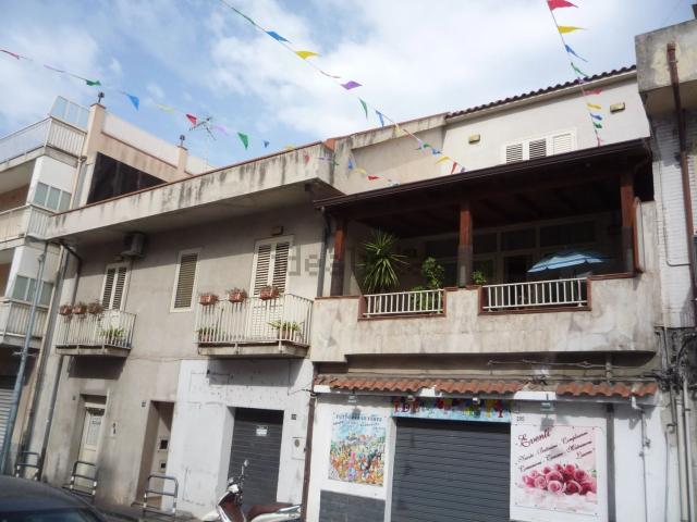Locale Commerciale in vendita a II Circoscrizione, Messina