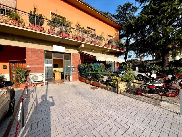 Locale Commerciale in vendita a Gallo, Montecatini Terme