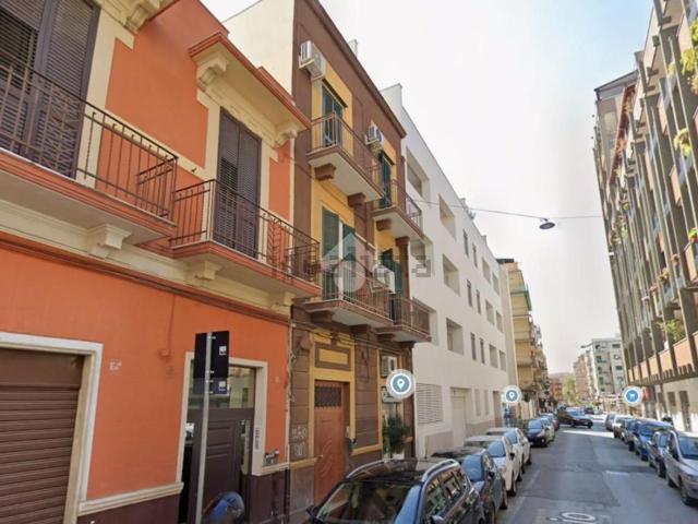 Locale Commerciale in vendita a Municipio 2, Bari