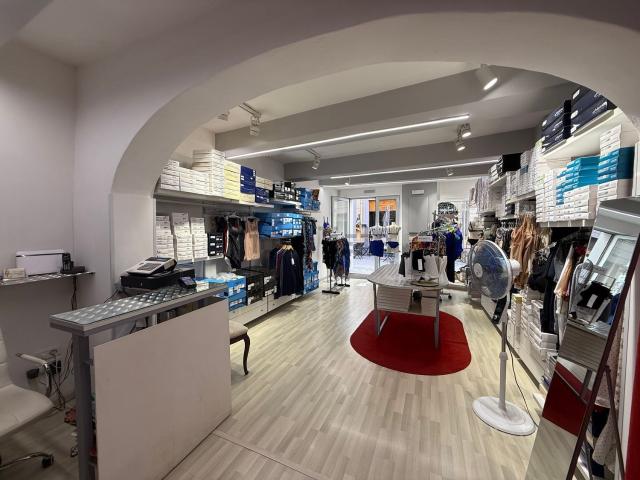 Locale Commerciale in vendita a Centro, Monte Argentario