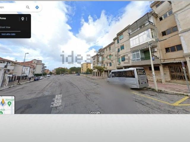 Locale Commerciale in vendita a Carini, Sicilia