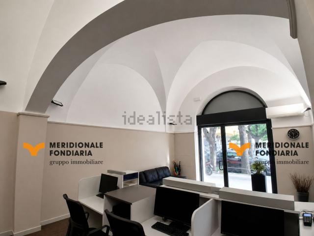 Locale Commerciale in vendita a Puglia, Lecce