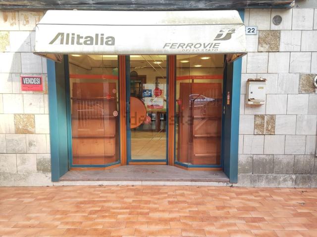 Locale Commerciale in vendita a Roma Capitale, Lazio