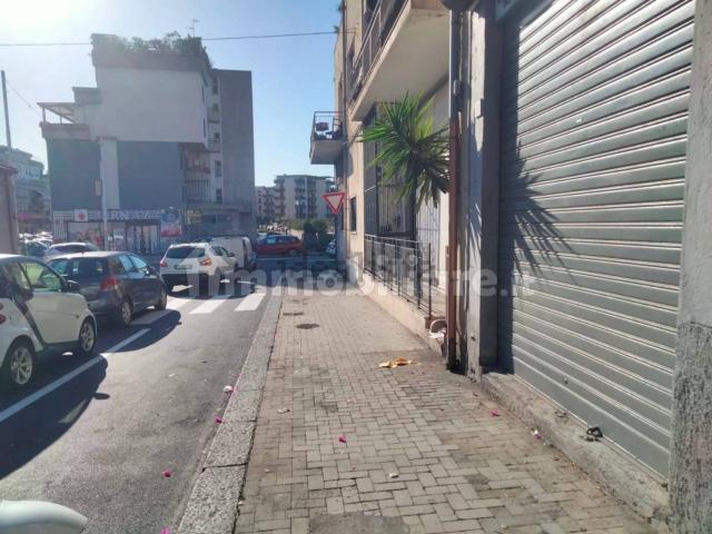 Locale Commerciale in vendita a Monte Po-Nesima-San Leone-Rapisardi, Catania