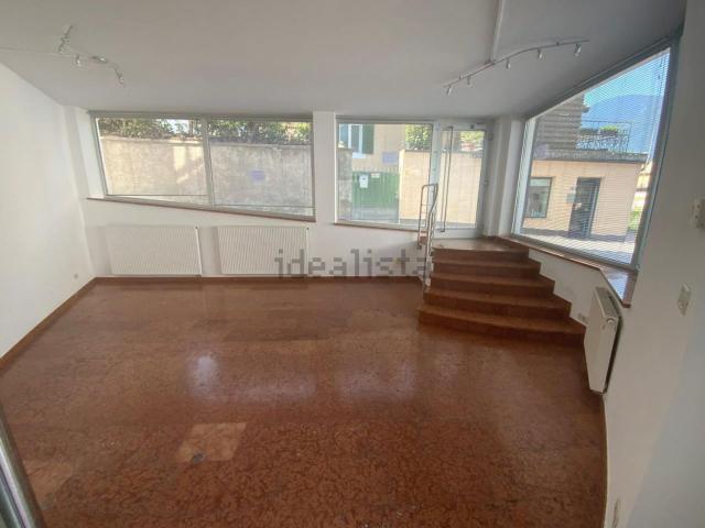 Locale Commerciale in vendita a Burggrafenamt - Burgraviato, Merano - Meran