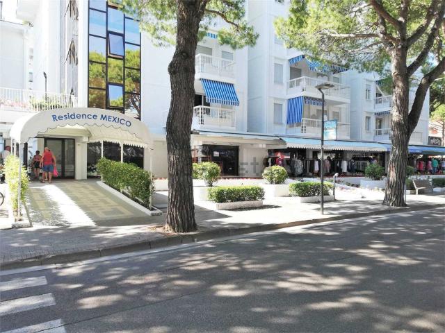 Locale Commerciale in vendita a Jesolo, Venezia