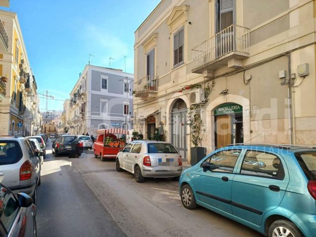 Locale Commerciale in vendita a Puglia, Barletta-andria-trani