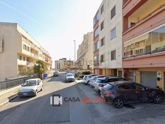 Locale Commerciale in vendita a Rione Serra Venerdì, Matera