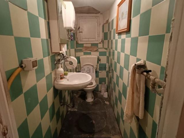 Locale Commerciale in vendita a Bandino, Firenze