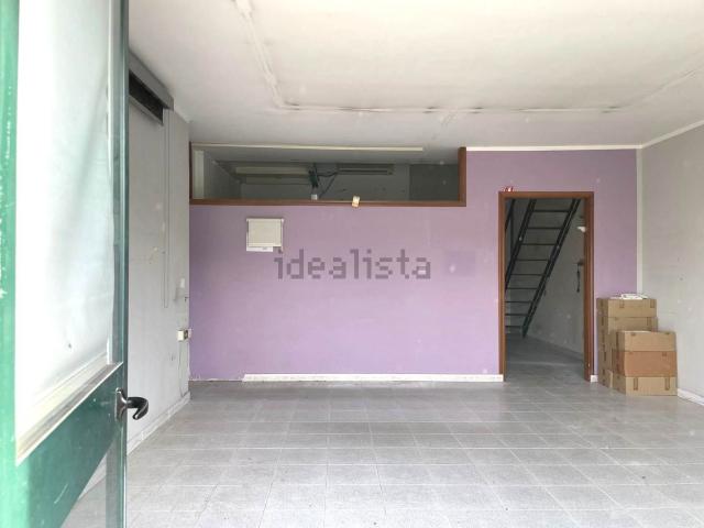 Locale Commerciale in vendita a Calabria, Catanzaro