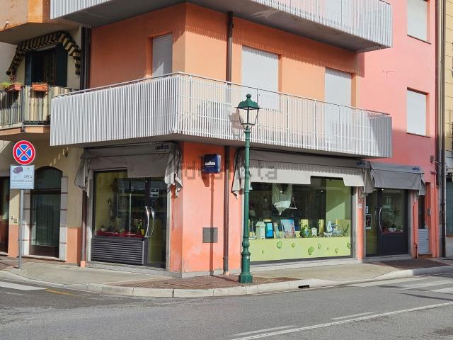 Locale Commerciale in vendita a Grado, Friuli-Venezia Giulia