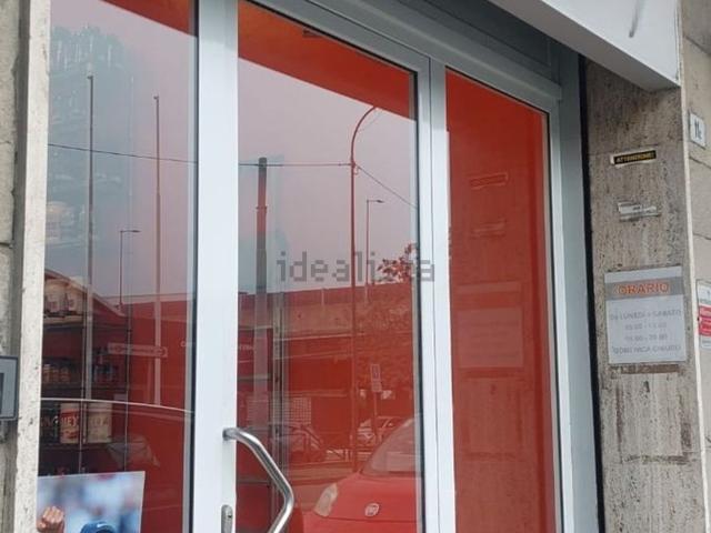 Locale Commerciale in vendita a Casteldebole, Bologna