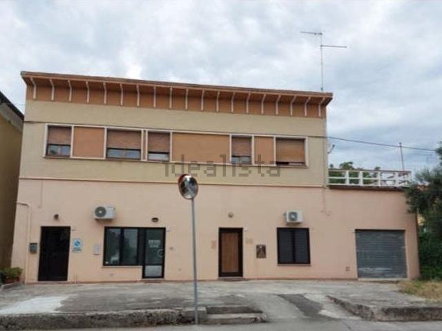 Locale Commerciale in vendita a Monfalcone, Gorizia / Gurize / Gorica