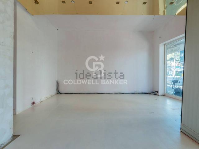 Locale Commerciale in vendita a Milano Marittima, Cervia