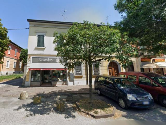 Locale Commerciale in vendita a Unione dei comuni della Bassa Romagna, Lugo