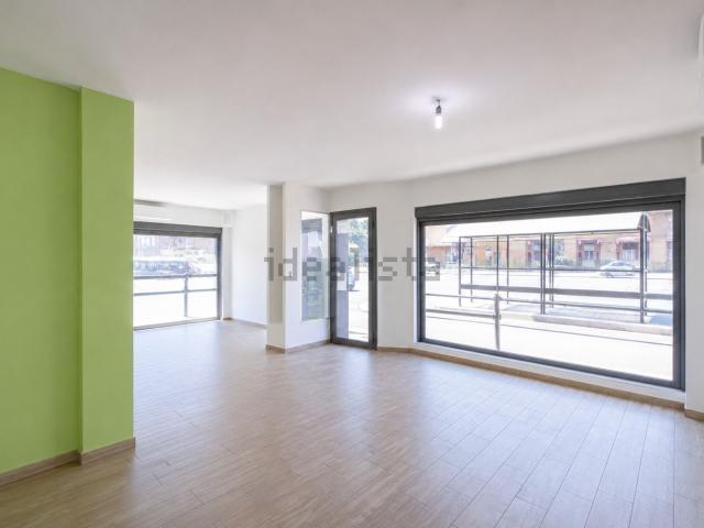 Locale Commerciale in vendita a Idice, San Lazzaro di Savena
