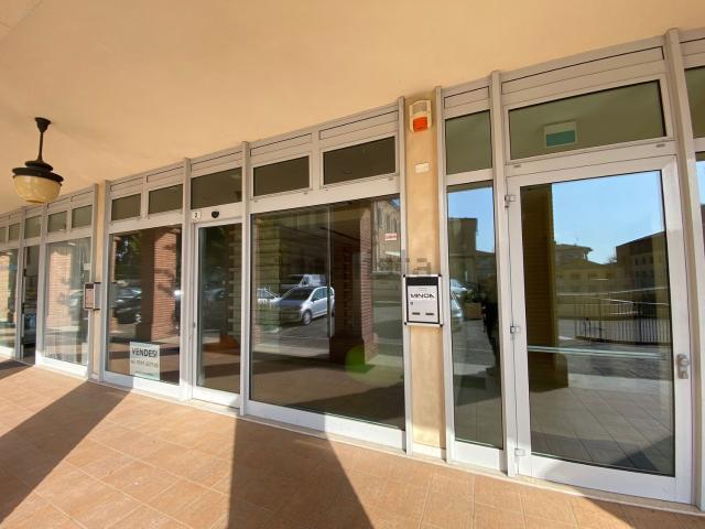 Locale Commerciale in vendita a Coriano, Reggio Emilia