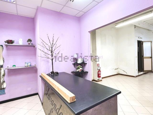 Locale Commerciale in vendita a Pieve A Nievole, Toscana